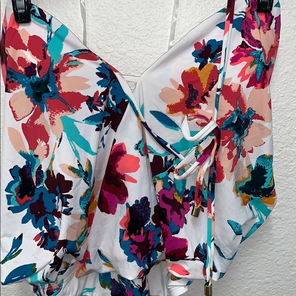 Bar III one piece swim suit - Picture 3 of 7